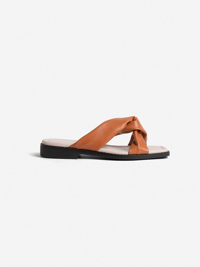 FILIA CROSS-OVER SANDAL - TAN